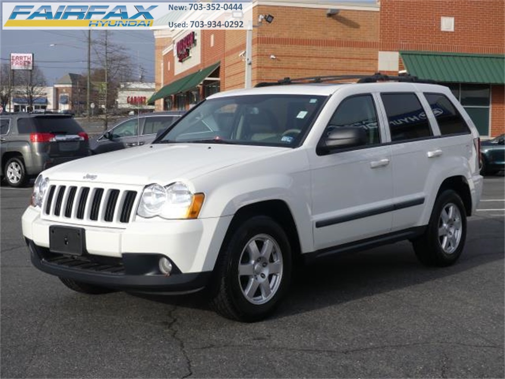 Pre-Owned 2009 Jeep Grand Cherokee Laredo 4WD 4D Sport Utility